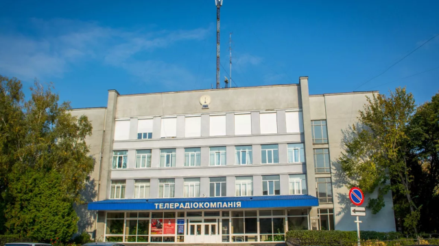 first-image-background