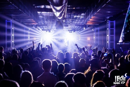 first-image-background