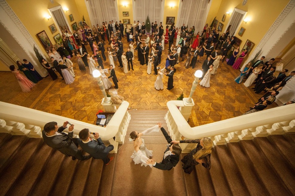 kirovogradskaja-oblastnaja-filarmonija_684