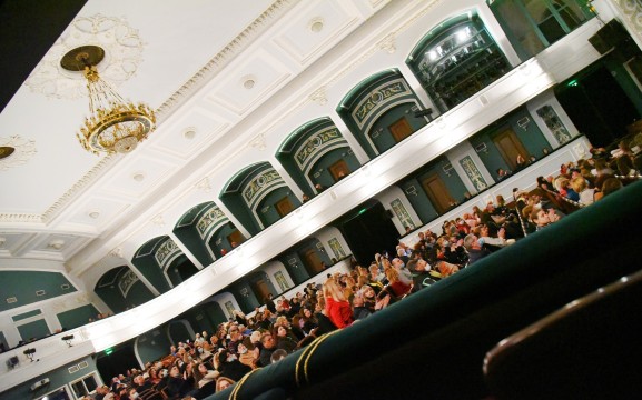 Головна зала