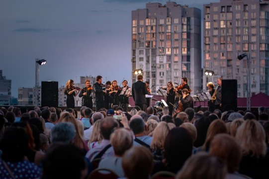 simfonichnii-queen-na-dahu-dnipro_96