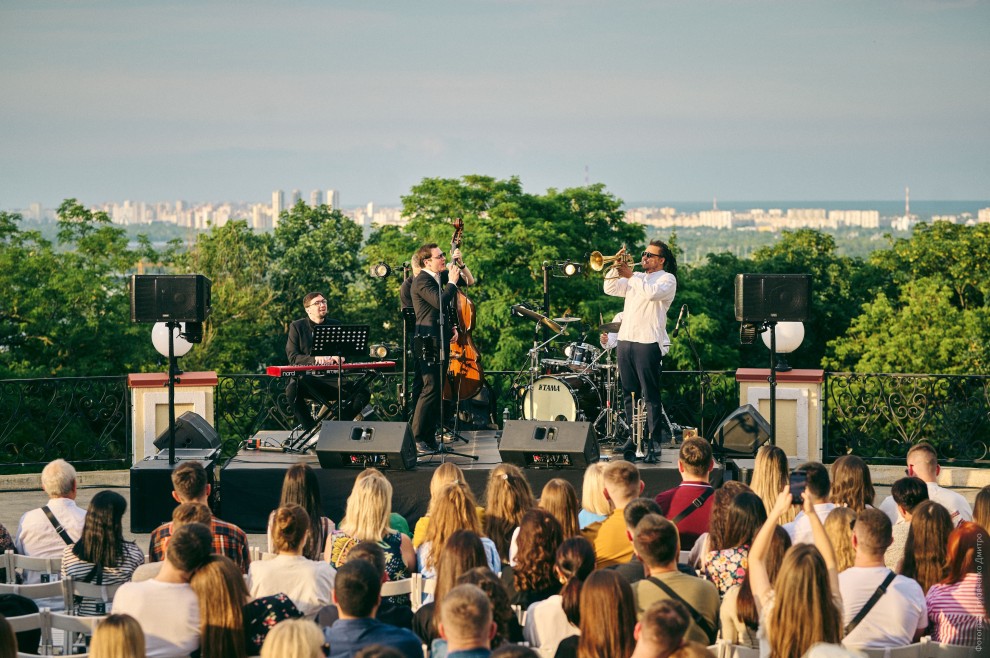 muzika-ludoviko-einaudi-na-dahu_182