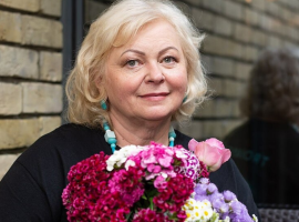 Лариса Трояновська