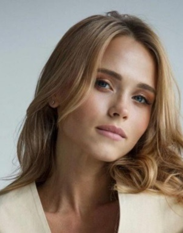 Анна Кошмал