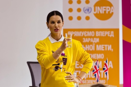 Маша Єфросиніна