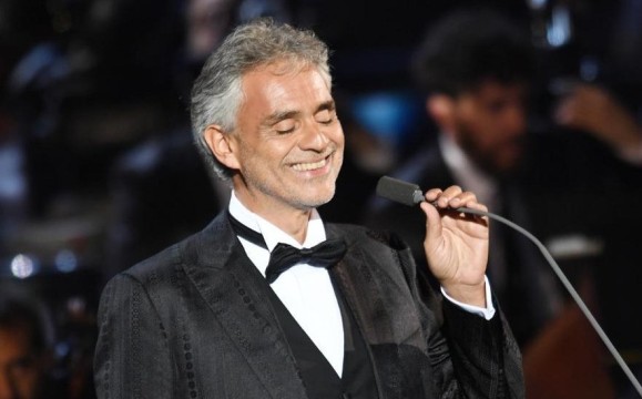 Андреа Бочеллі афіша