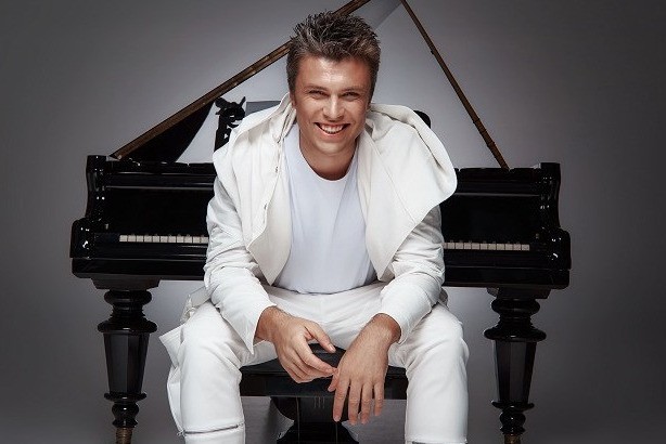 Євген Хмара афіша